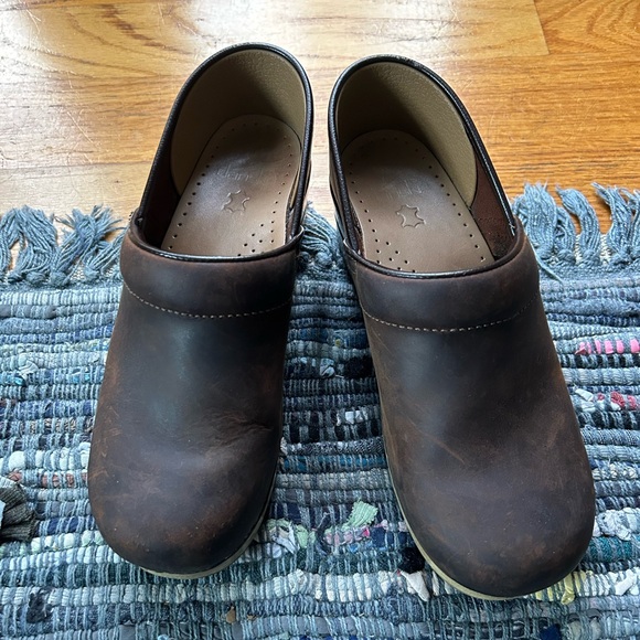 Dansko Professional brown clogs - Picture 2 of 3